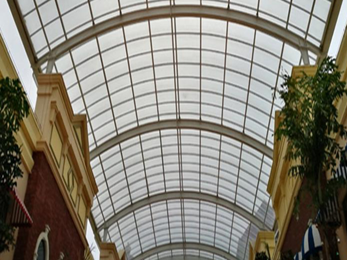 百色屋面网架顶棚吊装方案